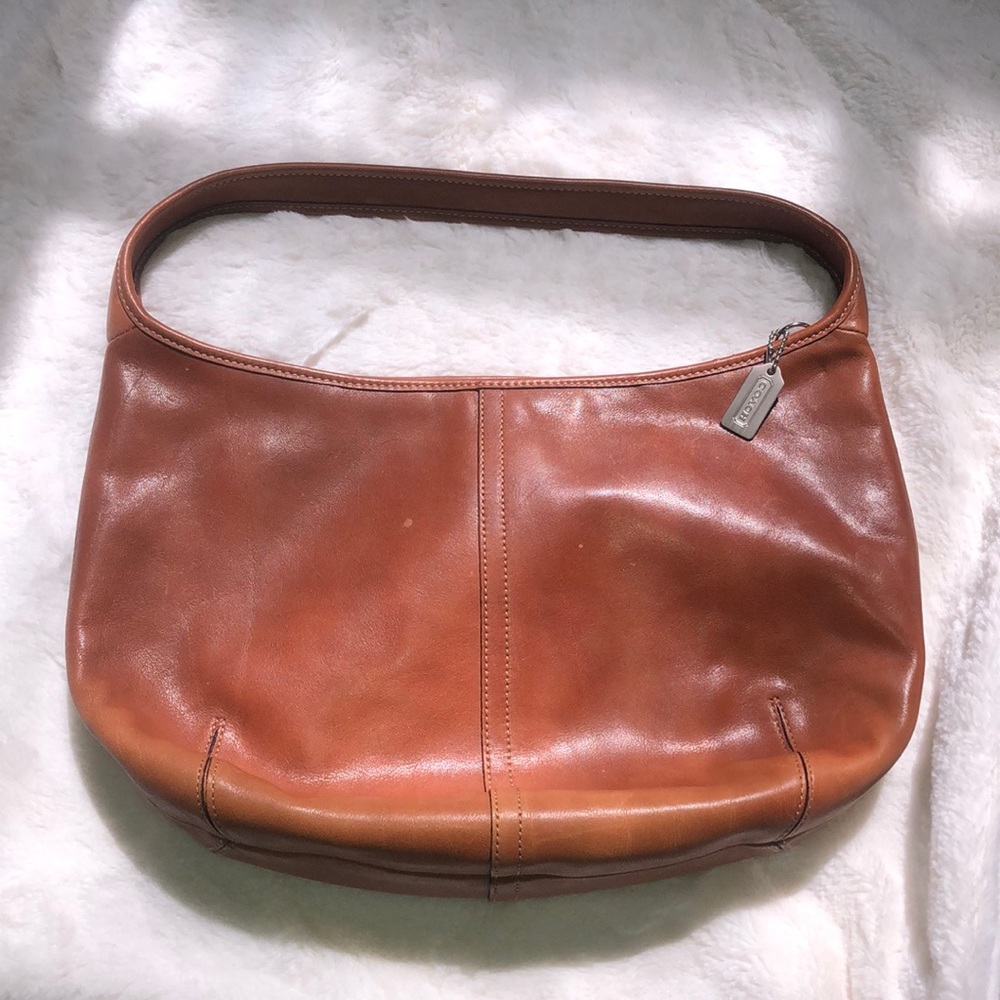 AUTHENTIC VINTAGE COACH SHOULDER BAG